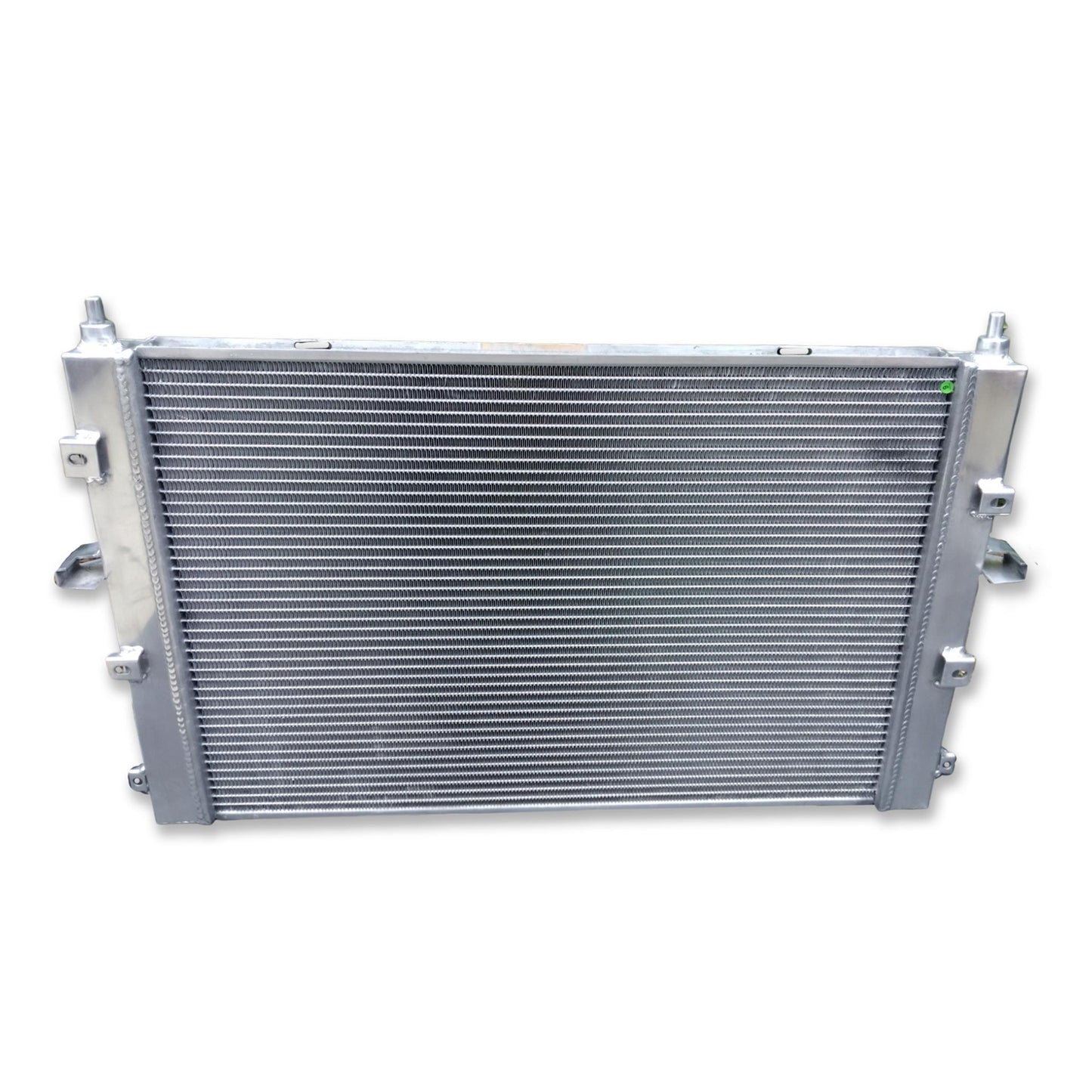 Back view of the aluminum radiator for Land Rover Discovery 2 MT, highlighting the mounting brackets and OEM fitment points.