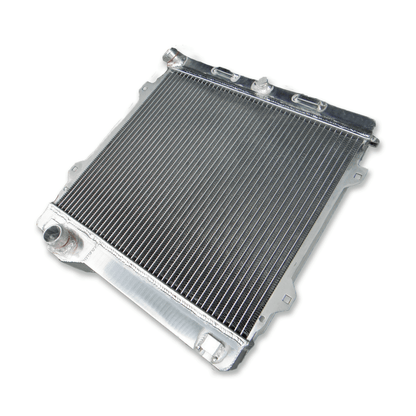 Left side profile of the all-aluminum radiator for the iconic BMW E30 M3, highlighting the robust TIG-welded end tanks.