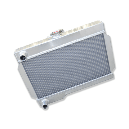 Left side profile of the all-aluminum radiator for the MG MGB, highlighting the TIG-welded end tanks for superior durability.